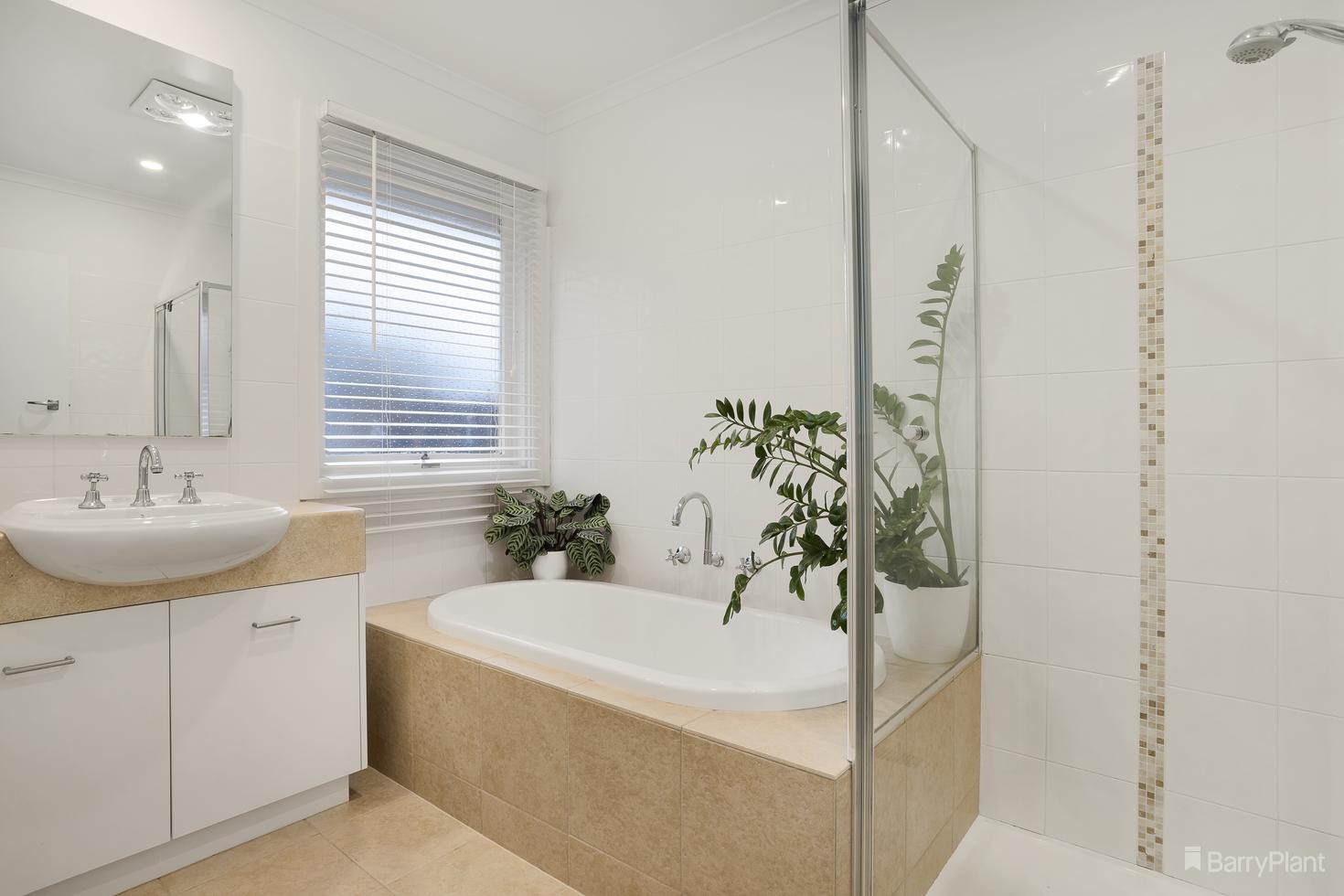 10 Rosemary Court, Viewbank, VIC 3084, Viewbank - Thumbnail 8