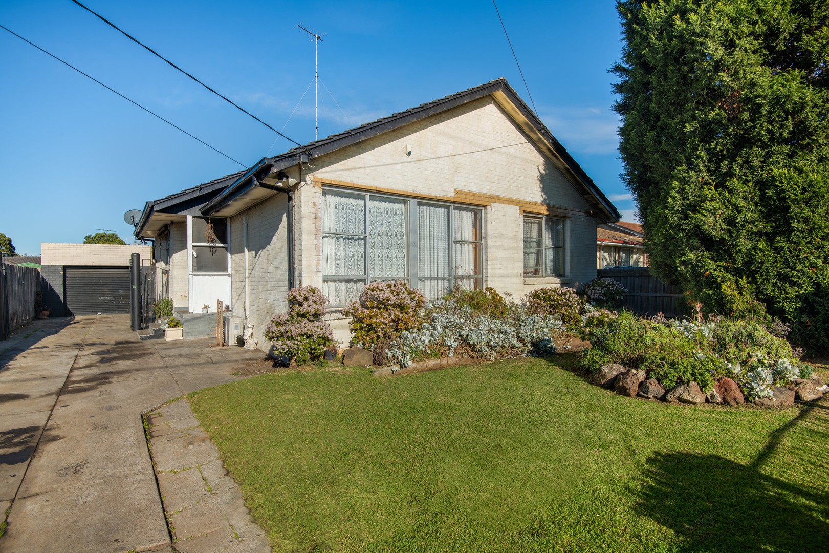 67 Goldsworthy RoadCorio, VIC 3214, Corio - Thumbnail 2