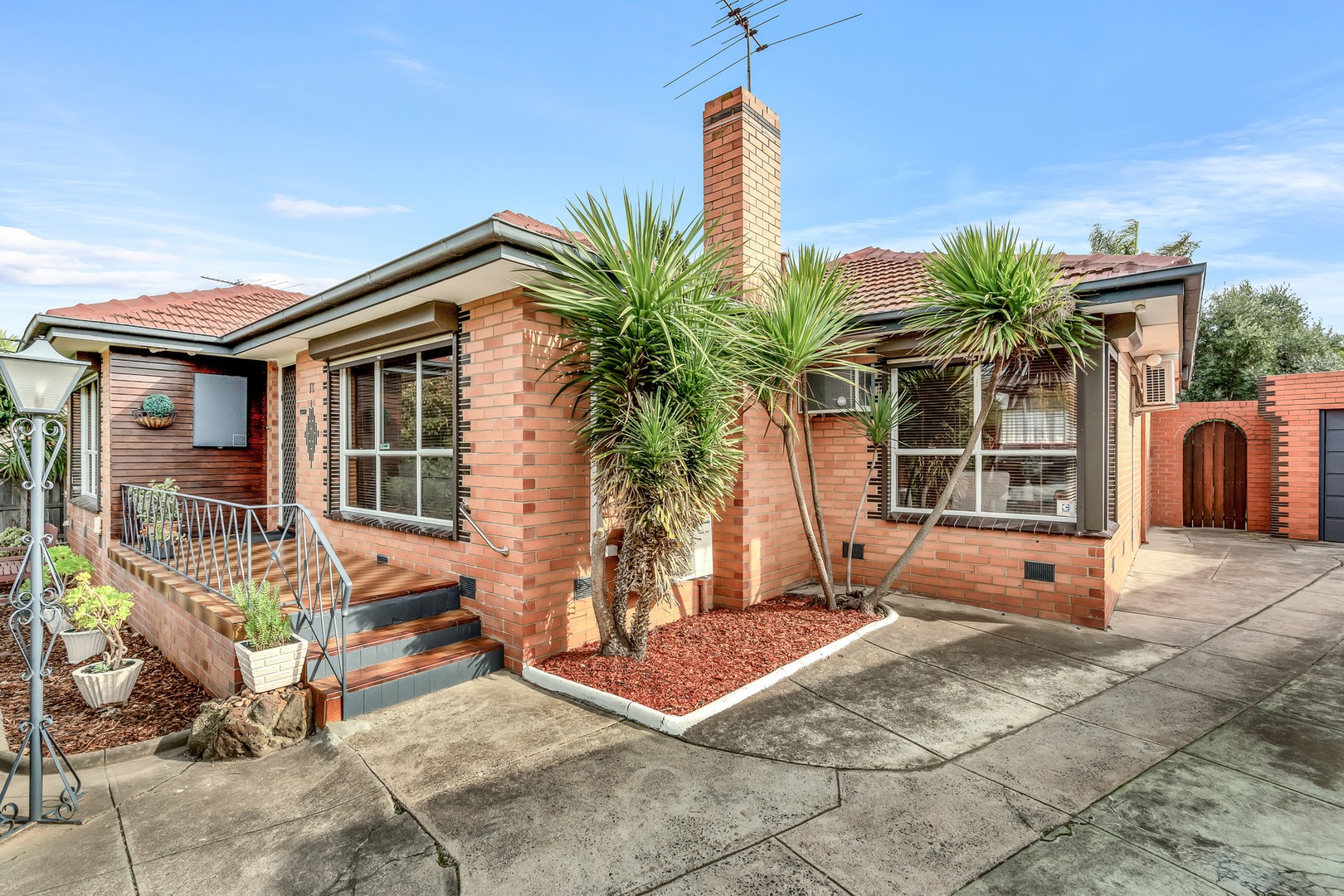 18 Elizabeth CourtReservoir, VIC 3073, Reservoir - Thumbnail 2