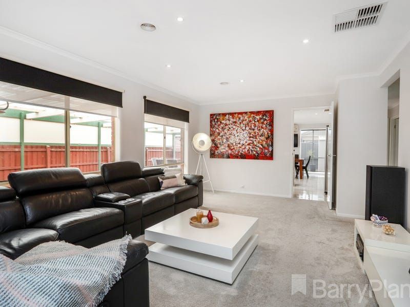 2 Fielders Walk, Westmeadows, VIC 3049 - Thumbnail 2 - 25/06/2021