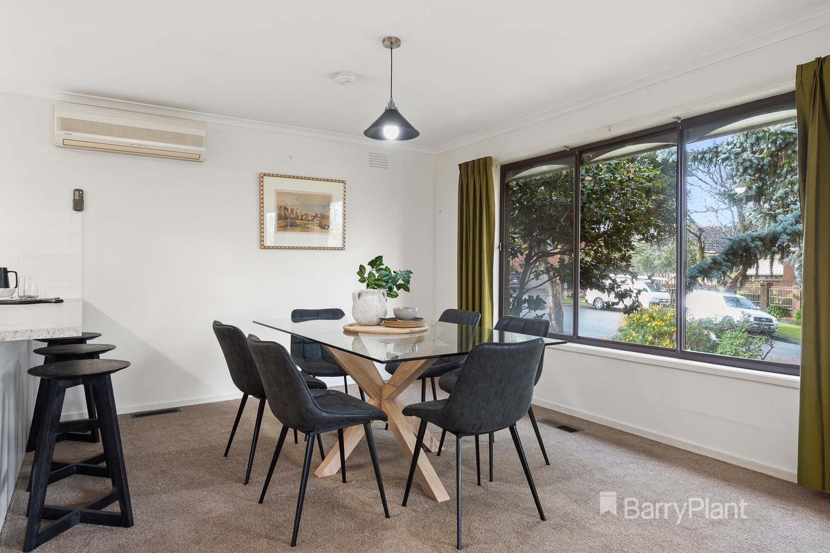 2 Cedar Close, Chadstone, VIC 3148, Chadstone - Thumbnail 3