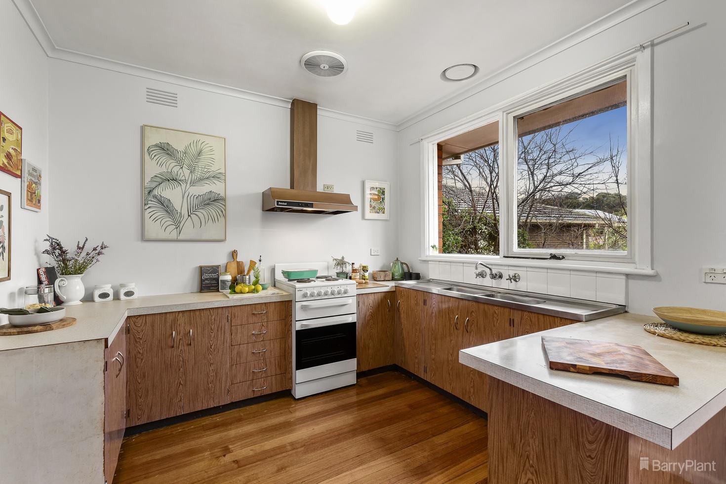 106 Lyon RoadViewbank, VIC 3084, Viewbank - Thumbnail 3