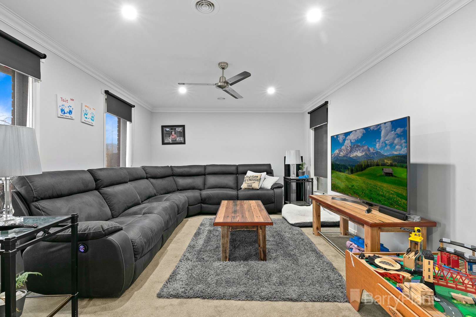 28 Goshawk DrivePakenham, VIC 3810, Pakenham - Thumbnail 2