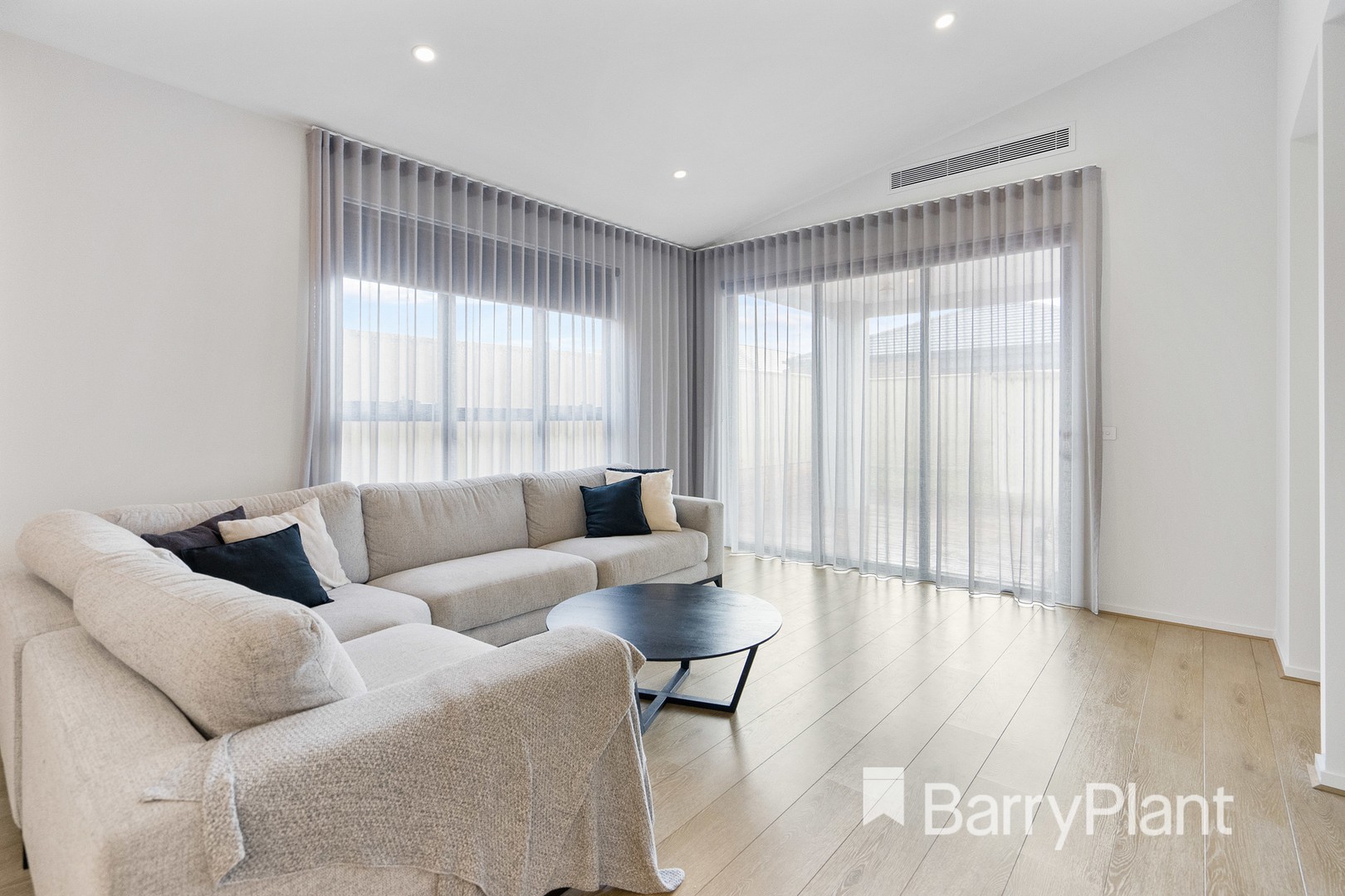 56 Tindale BoulevardWerribee, VIC 3030, Werribee - Thumbnail 8