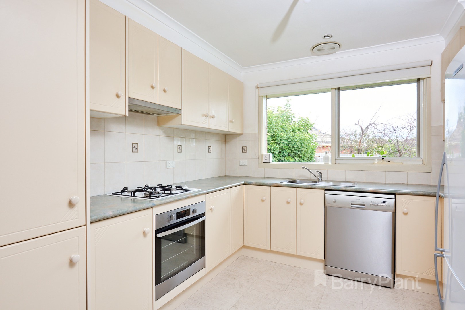 10 Ahern StreetNoble Park North, VIC 3174, Noble Park North - Thumbnail 4