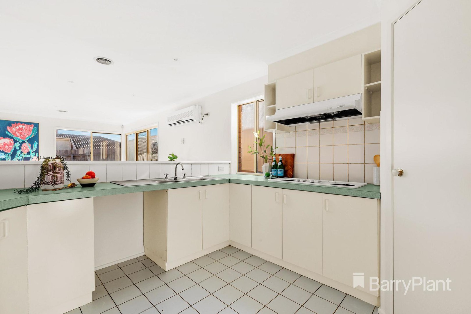 88 Manning Clark RoadMill Park, VIC 3082, Mill Park - Thumbnail 3