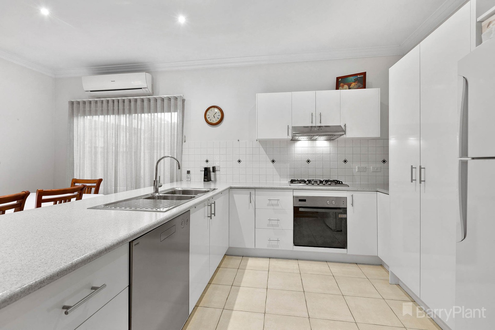 4 Frere ClosePakenham, VIC 3810, Pakenham - Thumbnail 8