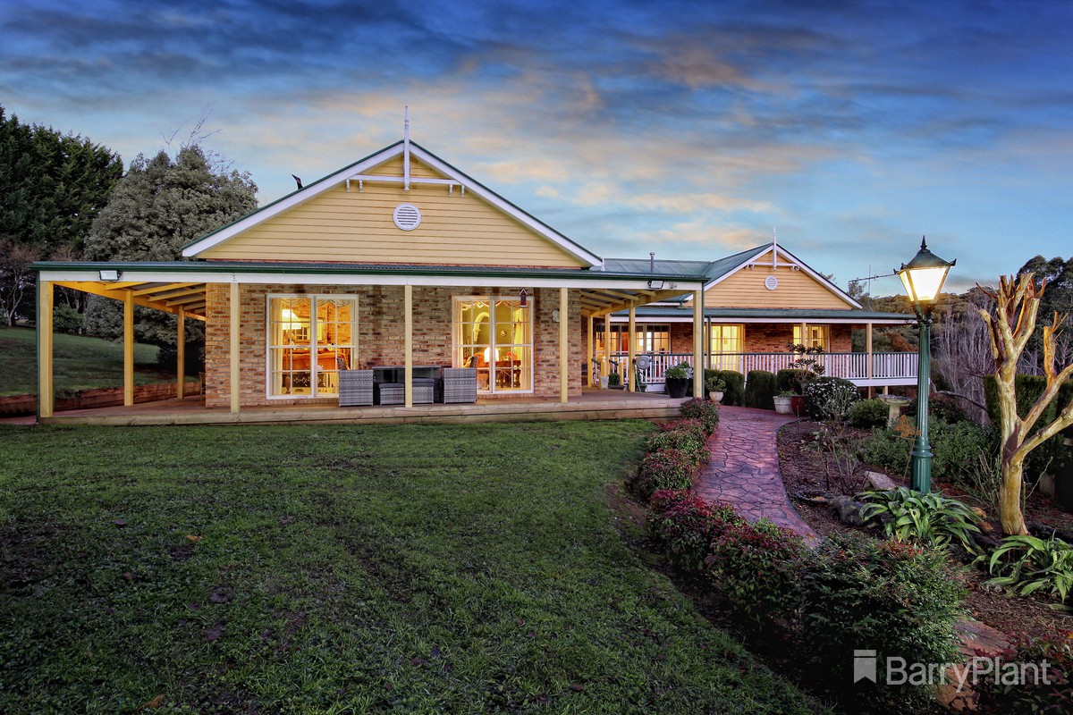 4 Lakeview CourtEmerald, VIC 3782, Emerald - Thumbnail 2