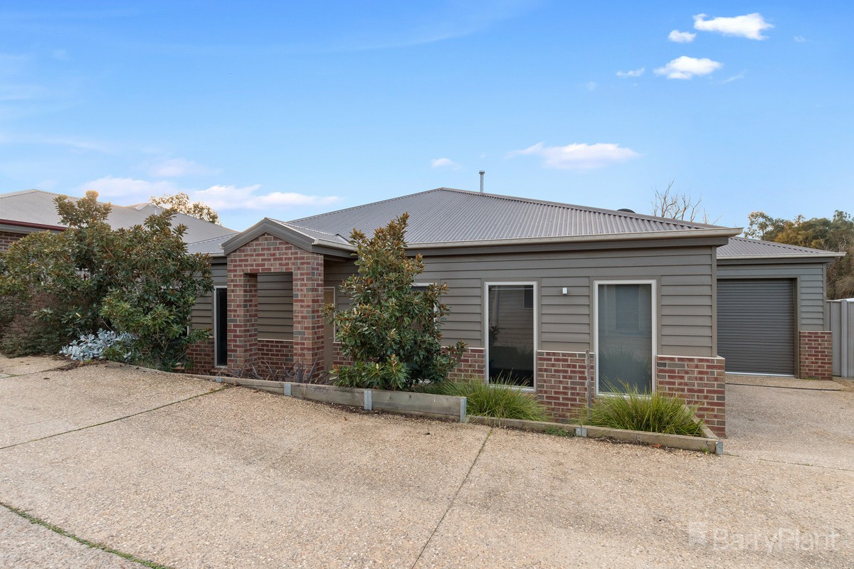 2/27 MacDougallGolden Square, VIC 3555, Golden Square - Image 1