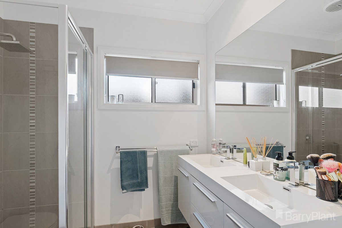 2/27 MacDougallGolden Square, VIC 3555, Golden Square - Thumbnail 6