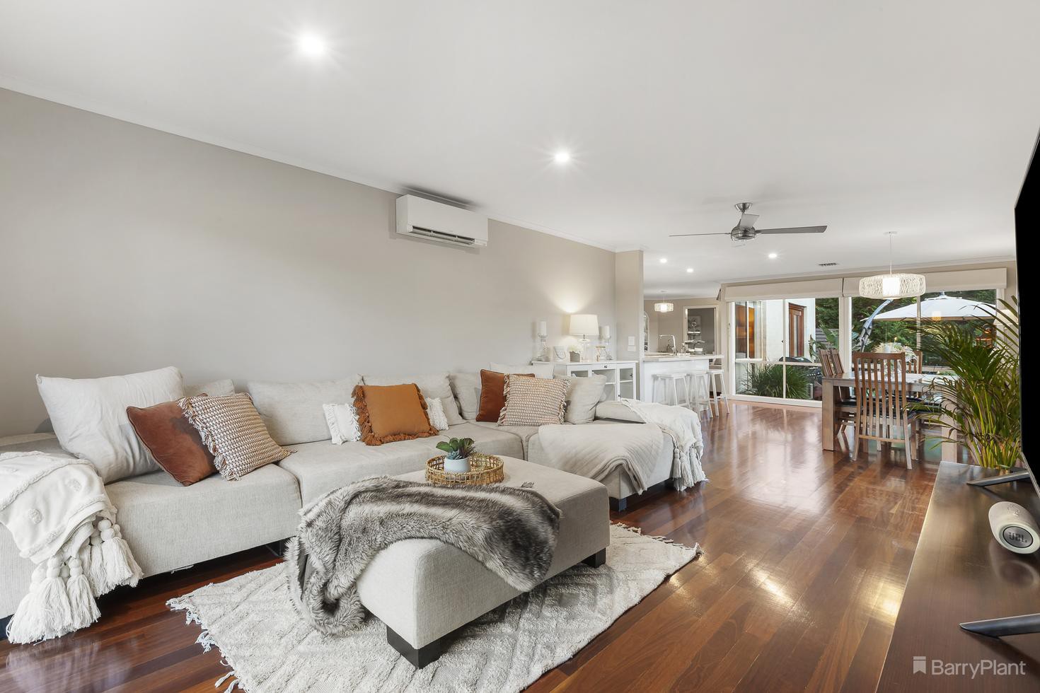 12 Victoria Close, Eltham, VIC 3095, Eltham - Thumbnail 4