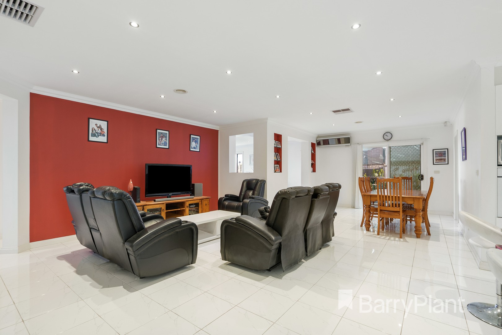 22 Mundi CrescentManor Lakes, VIC 3024, Manor Lakes - Thumbnail 8