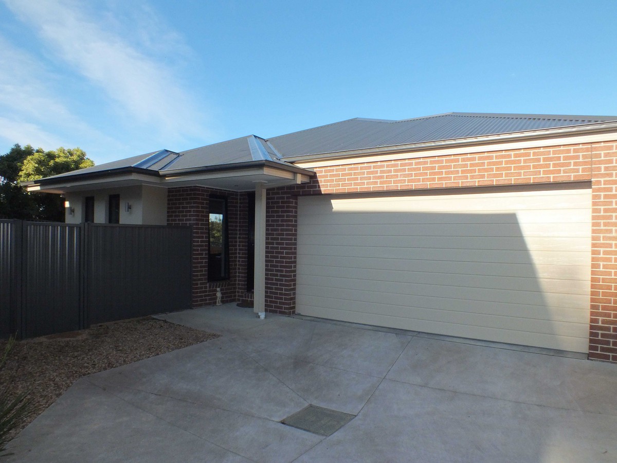 2/1325 Geelong Road, Mount Clear, VIC 3350 - Thumbnail 1 - 02/07/2021