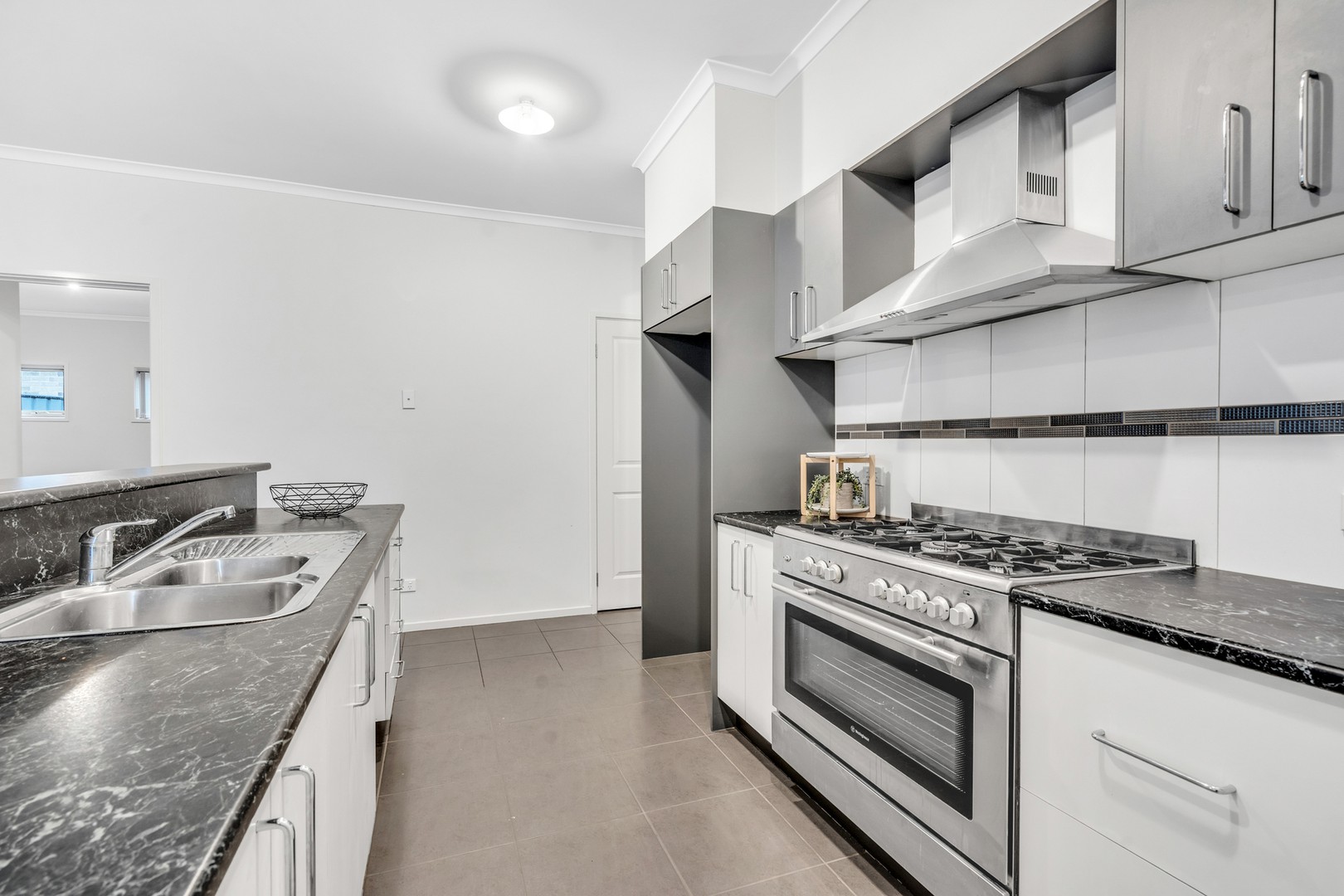 56 Northumberland CircuitCraigieburn, VIC 3064, Craigieburn - Thumbnail 4