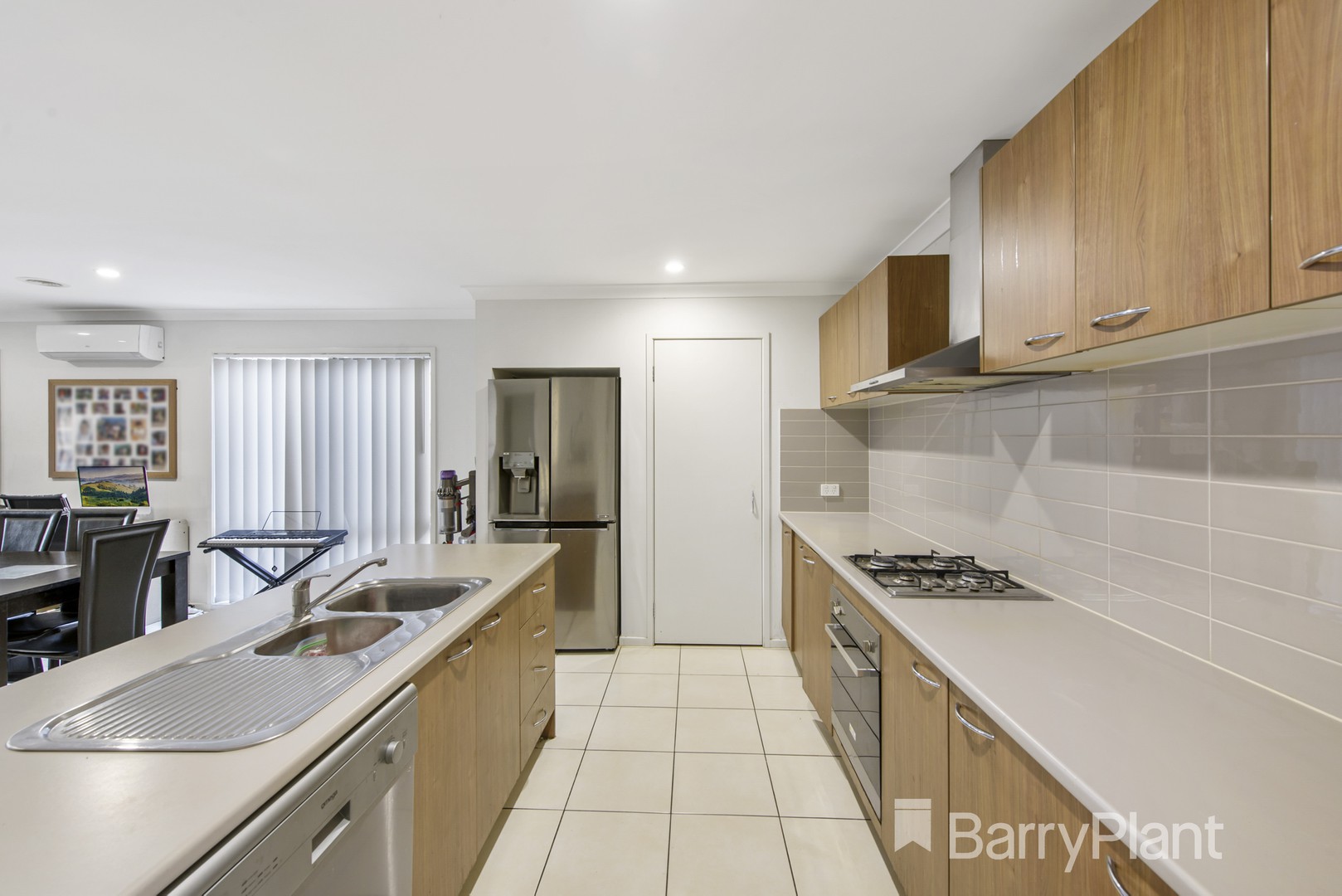 31 Hatfield PlaceDeer Park, VIC 3023, Deer Park - Thumbnail 2