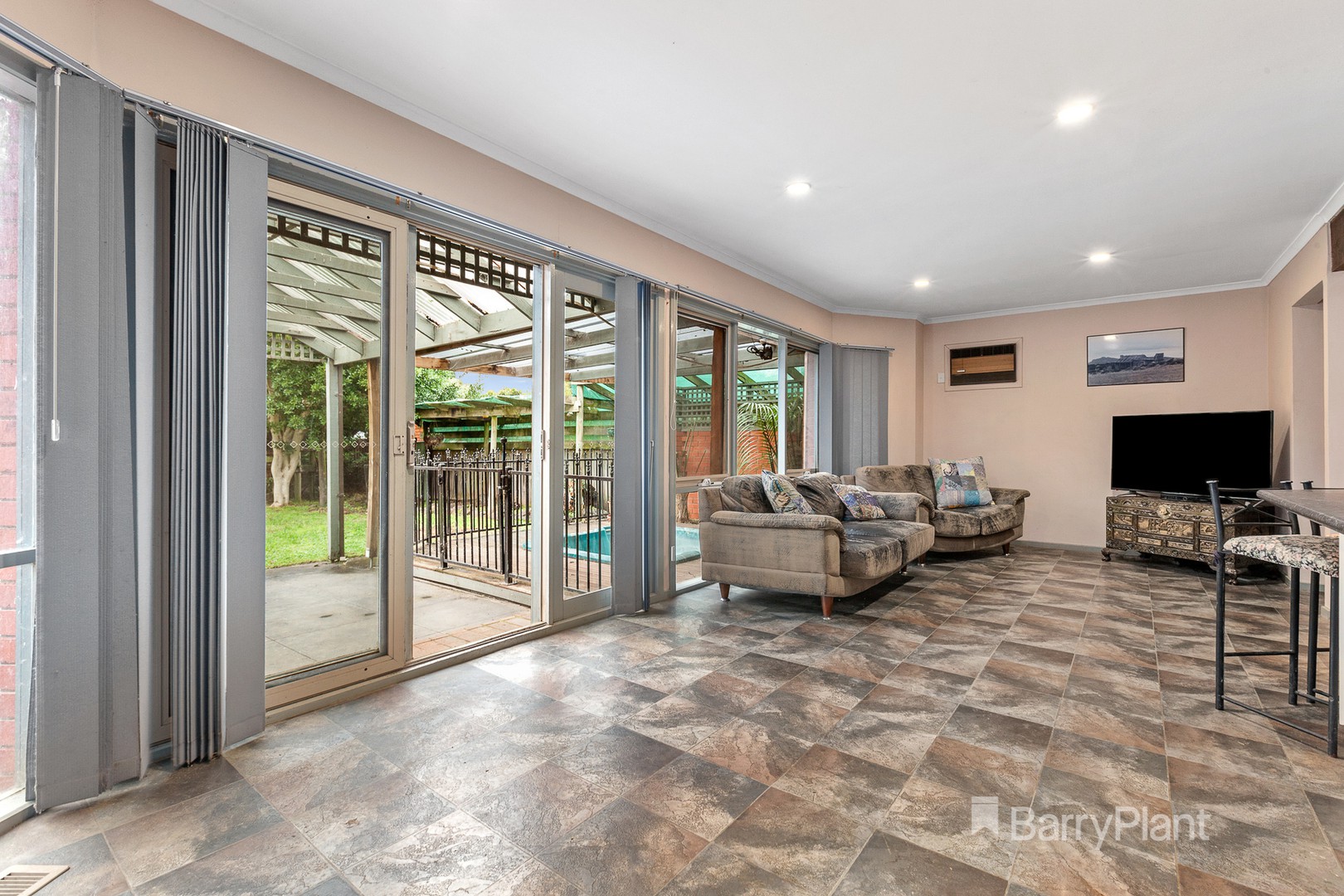 72 Allister AvenueKnoxfield, VIC 3180, Knoxfield - Thumbnail 5