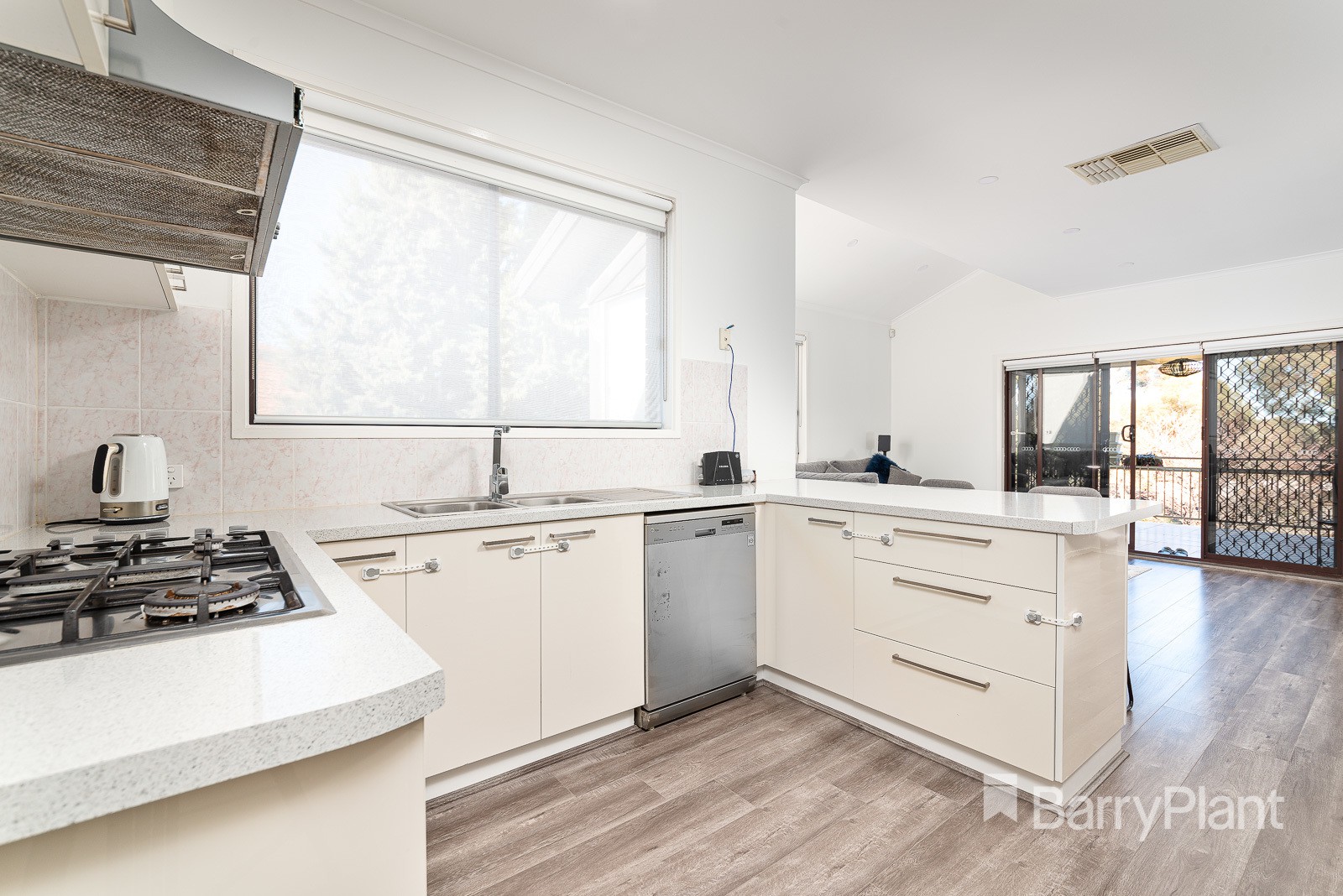 6 Clematis CourtMeadow Heights, VIC 3048, Meadow Heights - Thumbnail 6