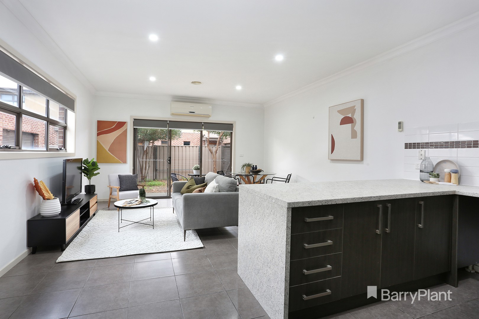 3/54-56 Isla AvenueGlenroy, VIC 3046, Glenroy - Thumbnail 2
