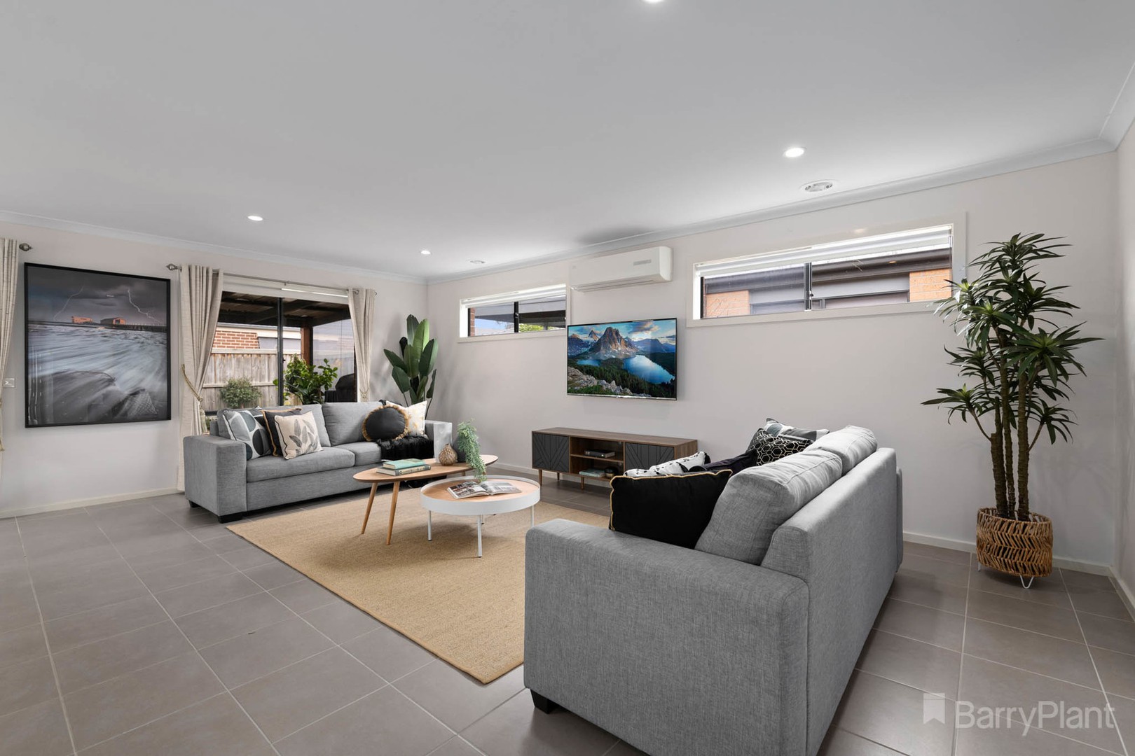 10 Loddon PlaceClyde North, VIC 3978, Clyde North - Thumbnail 6