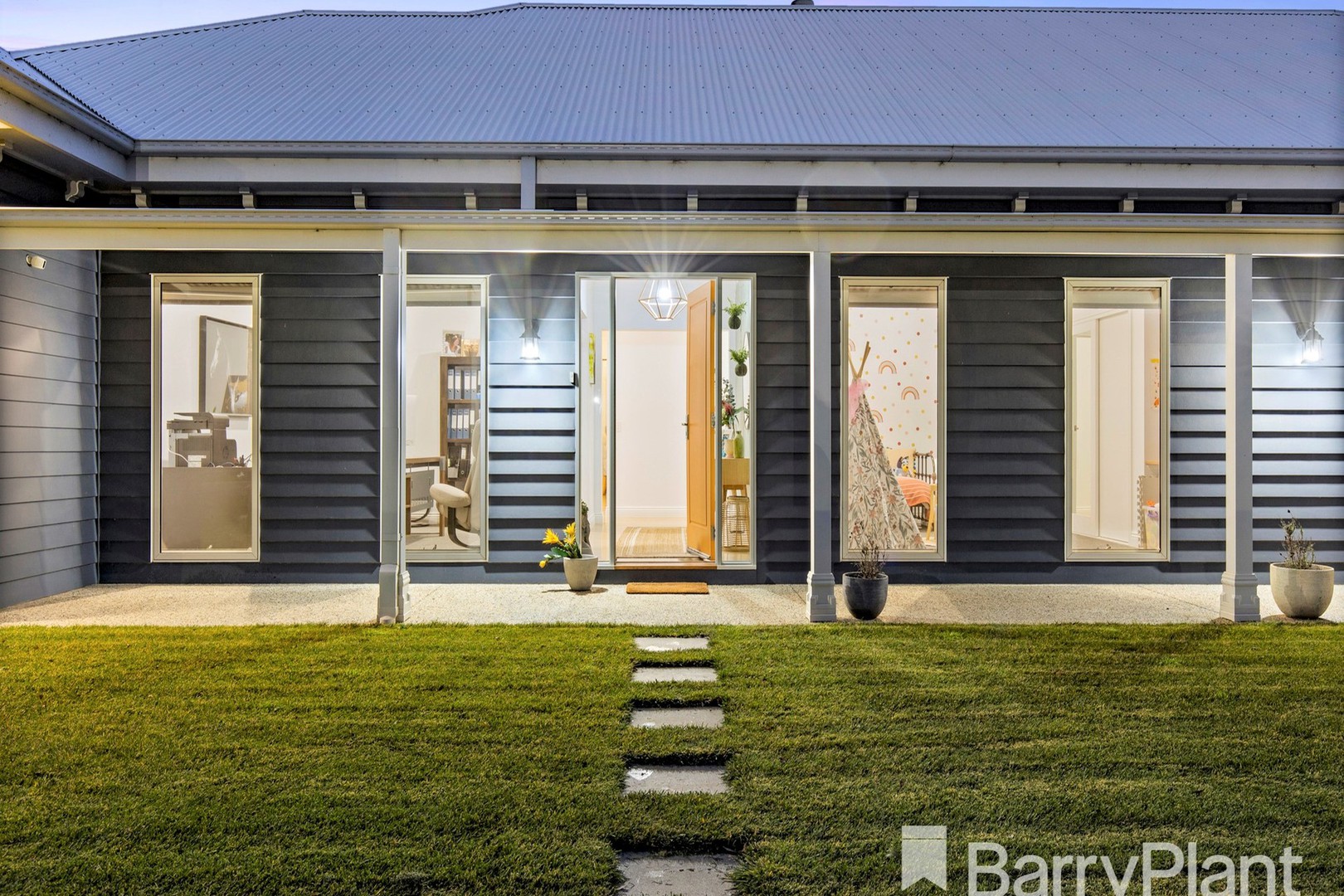 9 Treetop Drive, Cardigan, VIC 3352 - Thumbnail 2 - 08/07/2021