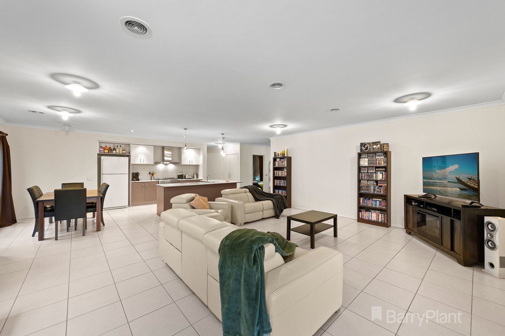 25 Pomegranate WayPakenham, VIC 3810, Pakenham - Thumbnail 4
