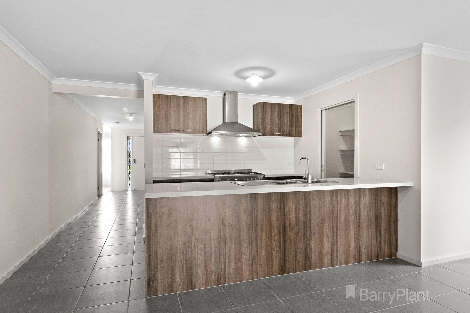 22 Lineham DriveCranbourne East, VIC 3977, Cranbourne East - Thumbnail 2