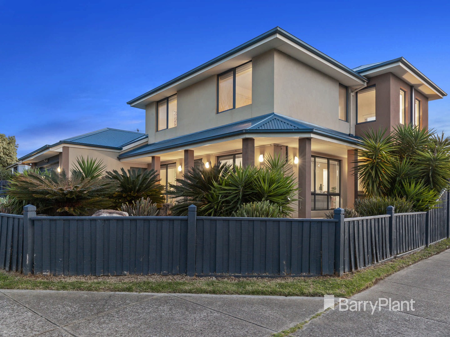 27 Dorothy CrescentMornington, VIC 3931, Mornington - Thumbnail 2
