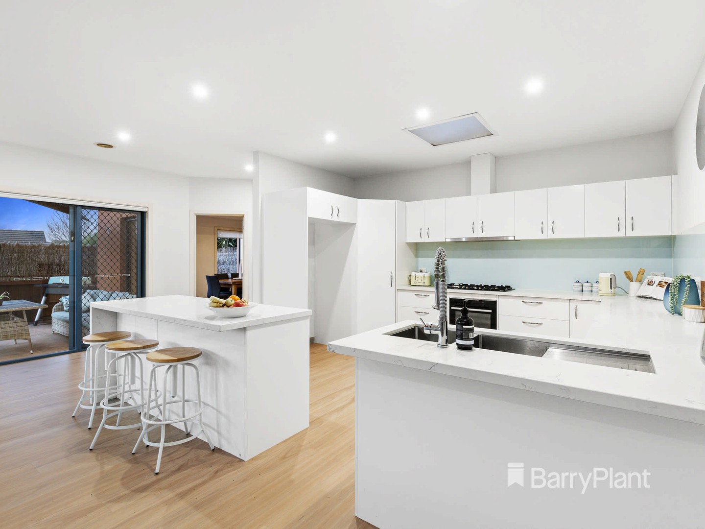 27 Dorothy CrescentMornington, VIC 3931, Mornington - Thumbnail 4