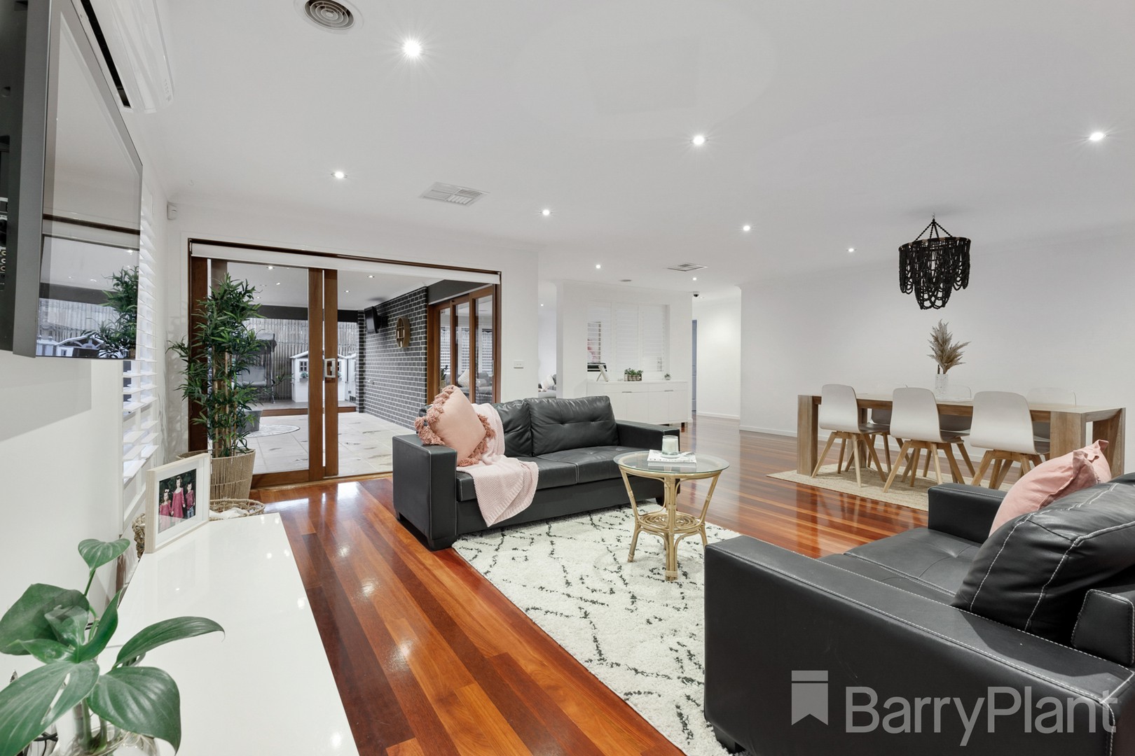 55 Worcester CrescentBundoora, VIC 3083, Bundoora - Thumbnail 6