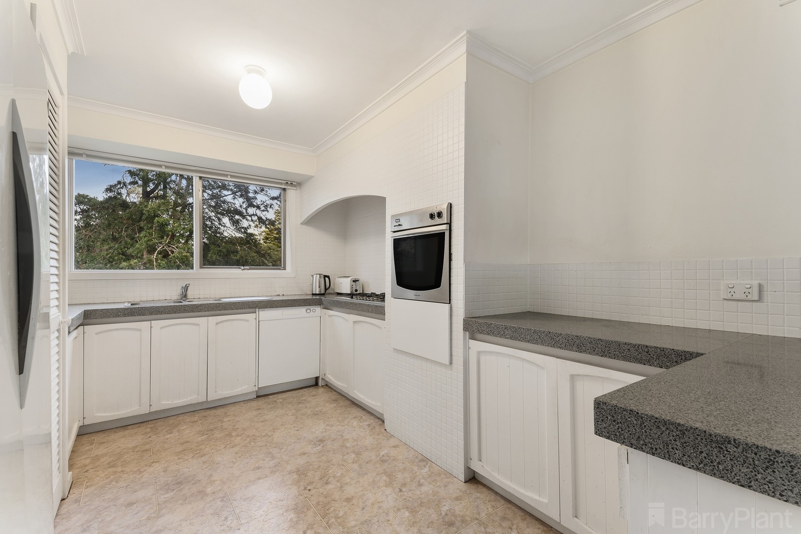 10 Headline CourtHeathmont, VIC 3135, Heathmont - Thumbnail 4