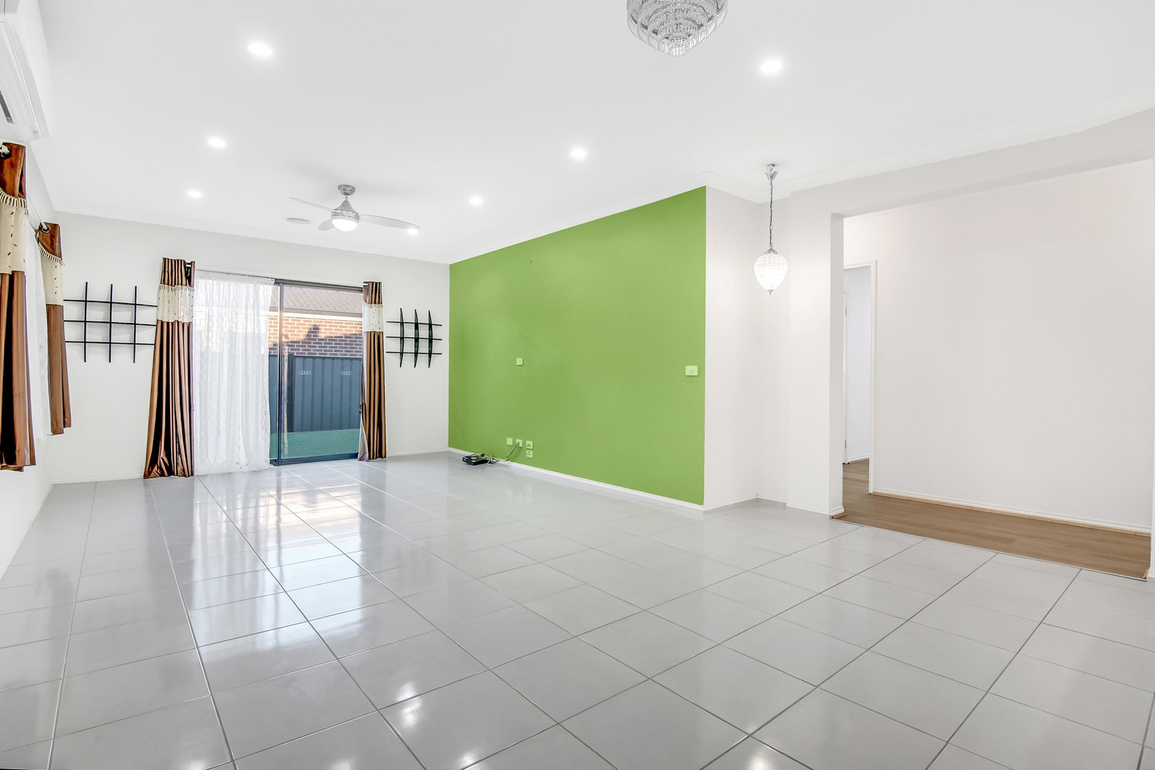 2 Clapham WayCraigieburn, VIC 3064, Craigieburn - Thumbnail 5