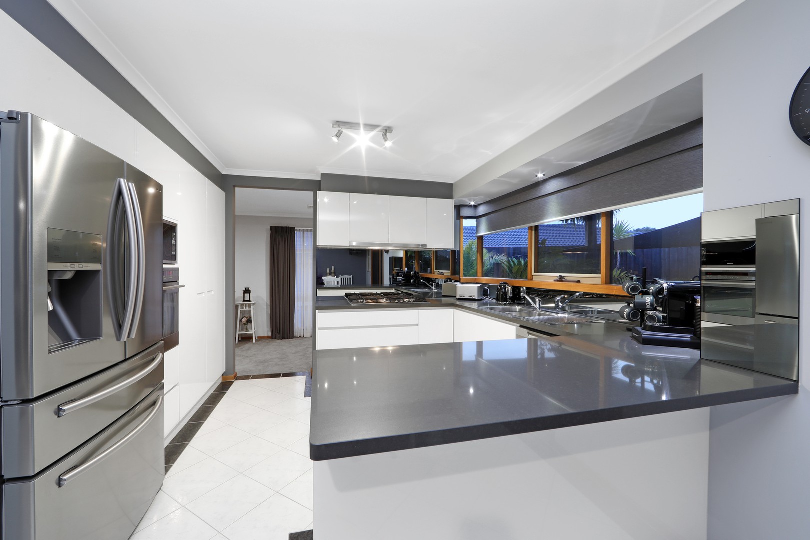4 Fernlea AvenueRowville, VIC 3178, Rowville - Thumbnail 5
