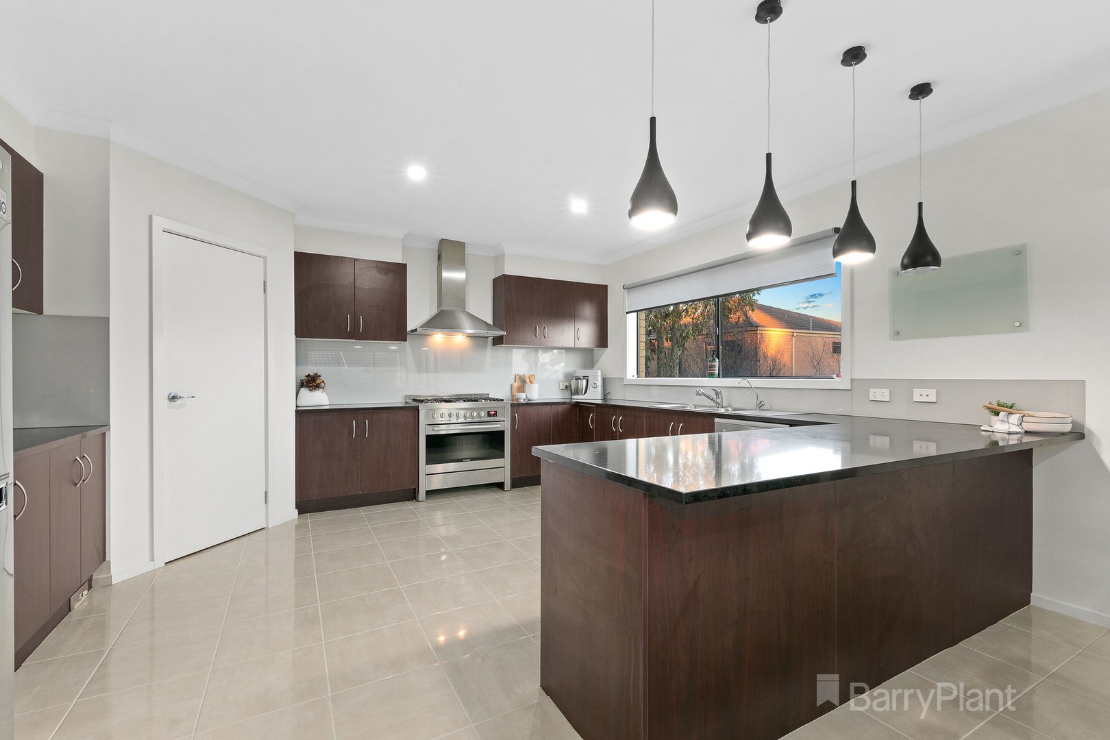 34 Superior WatersPakenham, VIC 3810, Pakenham - Thumbnail 4