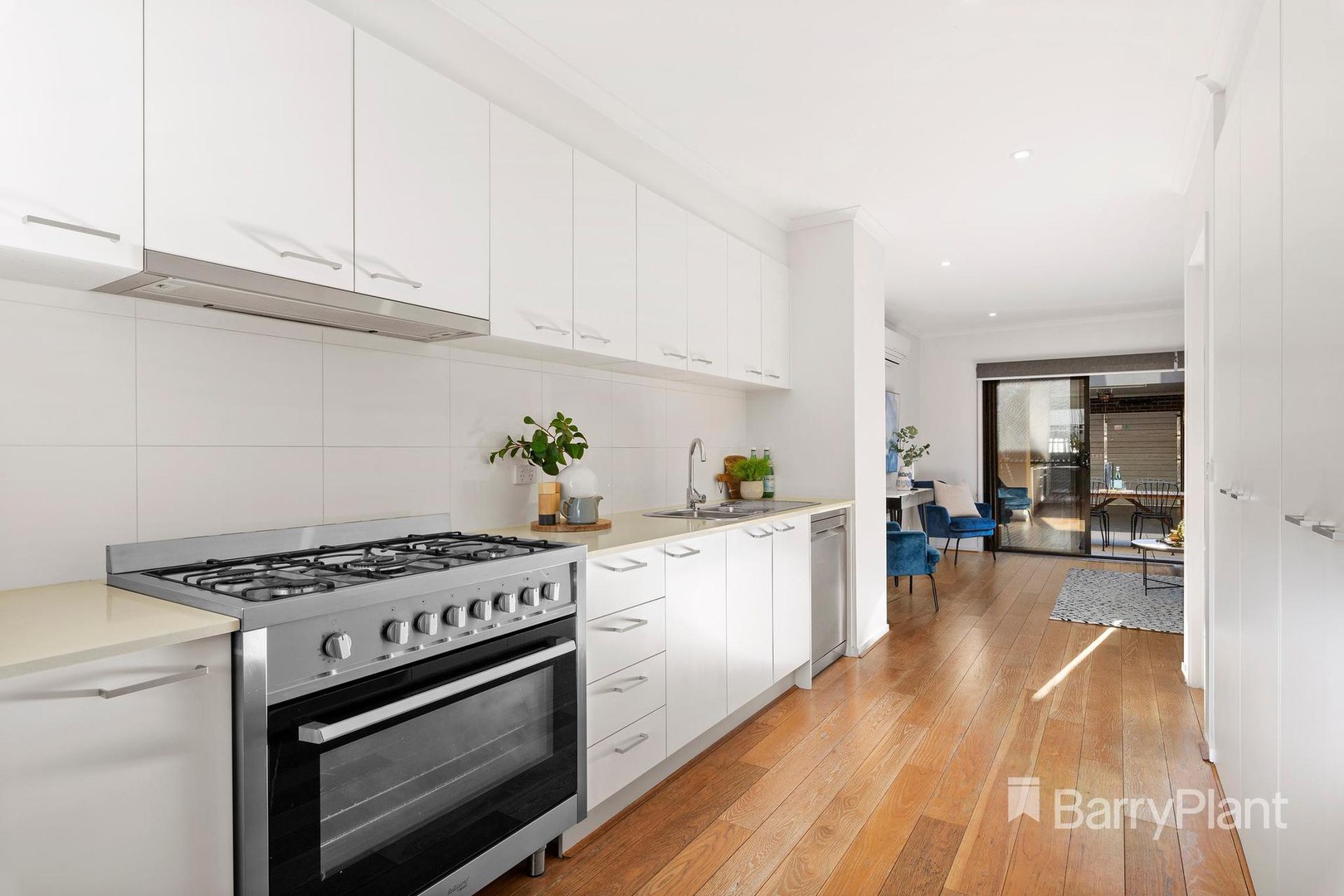 10 Olsen WalkMill Park, VIC 3082, Mill Park - Thumbnail 3