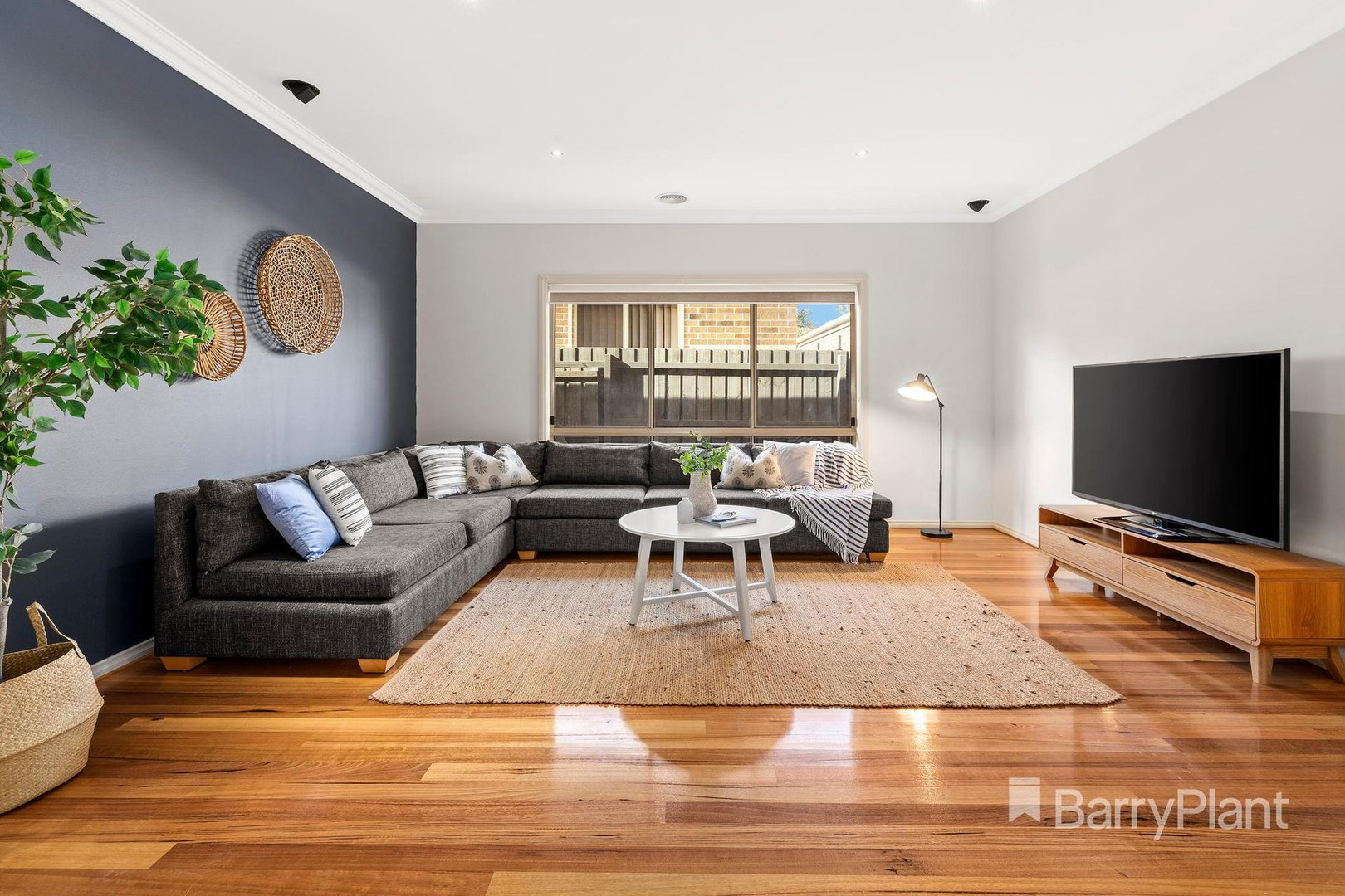 37 Chandler Drive, South Morang, VIC 3752 - Thumbnail 2 - 14/07/2021