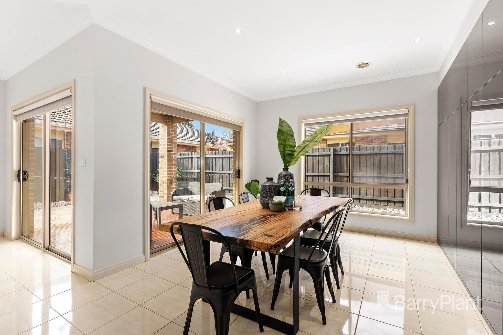 37 Chandler DriveSouth Morang, VIC 3752, South Morang - Thumbnail 4