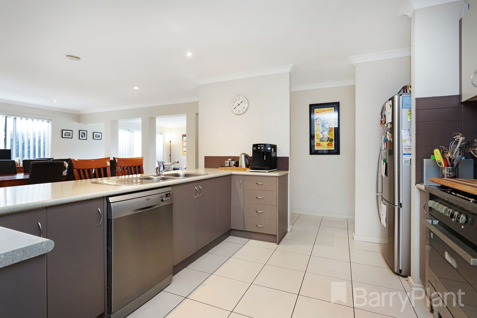 24 Beechworth AvenueGreenvale, VIC 3059, Greenvale - Thumbnail 8
