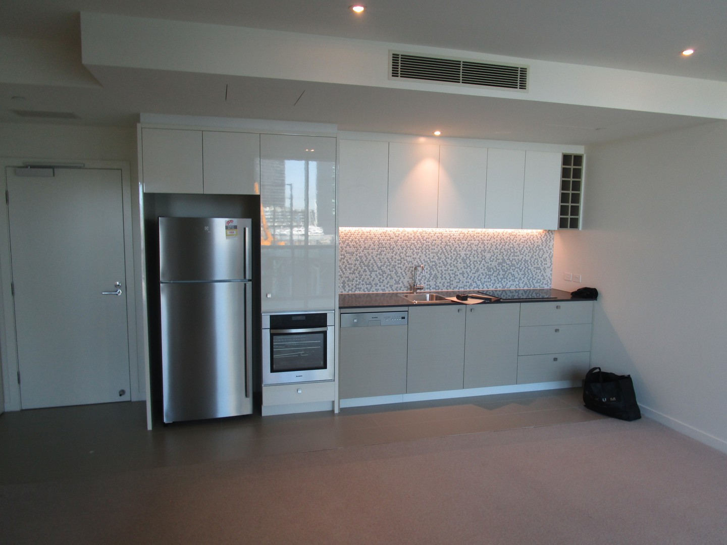 1D/9 Waterside Place, Docklands, VIC 3008 - Thumbnail 2 - 15/07/2021