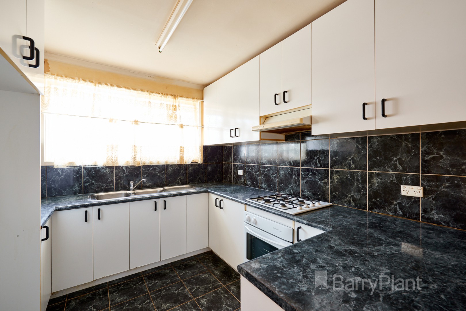 13 Floriana AvenueDoveton, VIC 3177, Doveton - Thumbnail 3