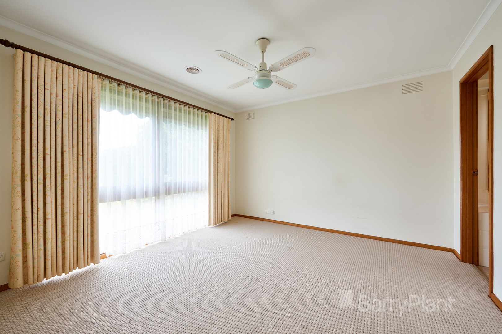 34 Kuringgai CrescentNoble Park, VIC 3174, Noble Park - Thumbnail 6