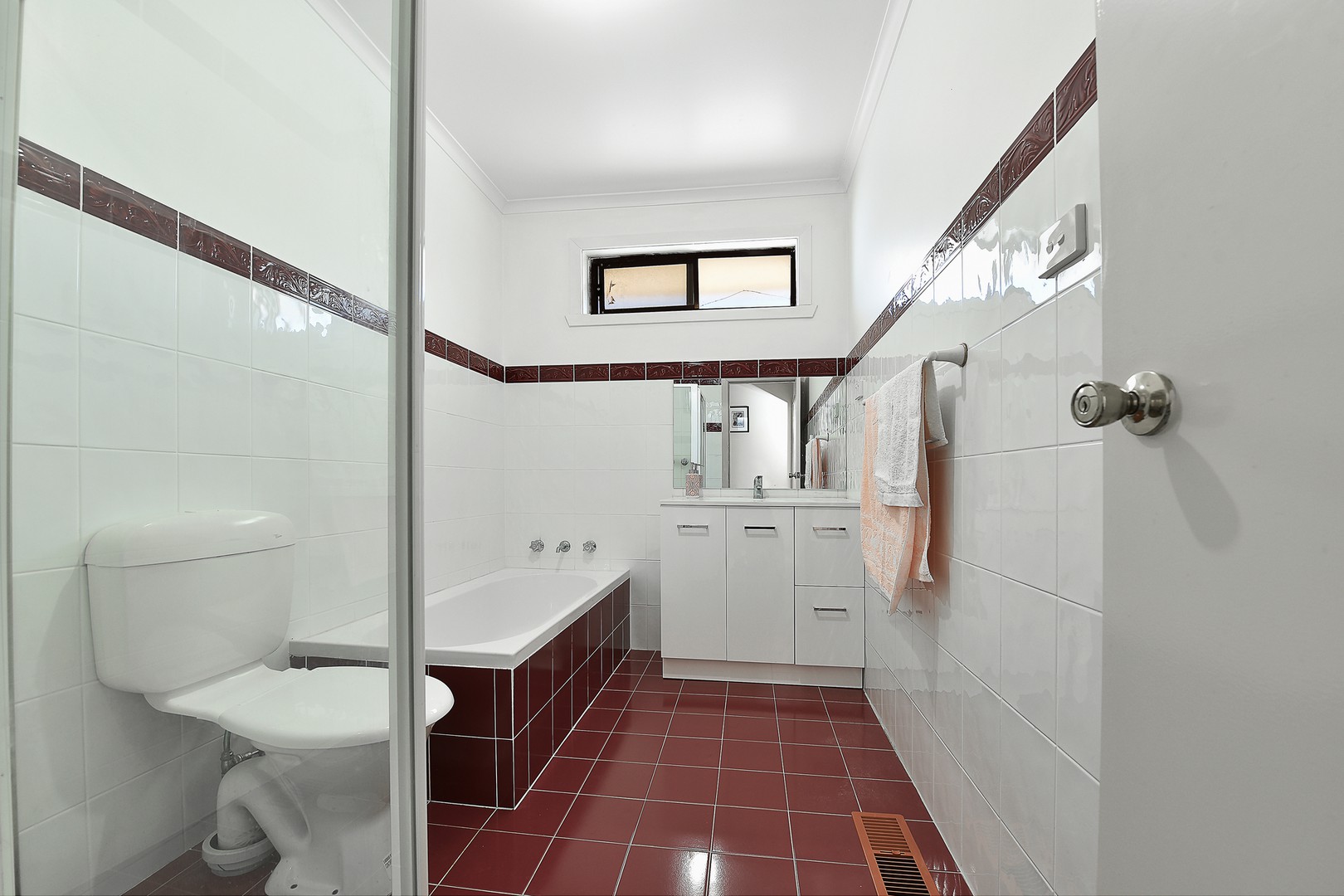 3/4 Faye StreetReservoir, VIC 3073, Reservoir - Thumbnail 4
