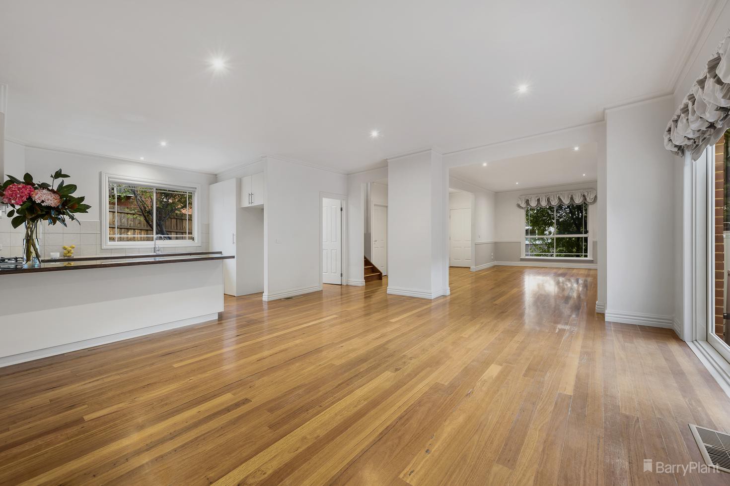 1/5 Glenmanor Close, Templestowe, VIC 3106, Templestowe - Thumbnail 3