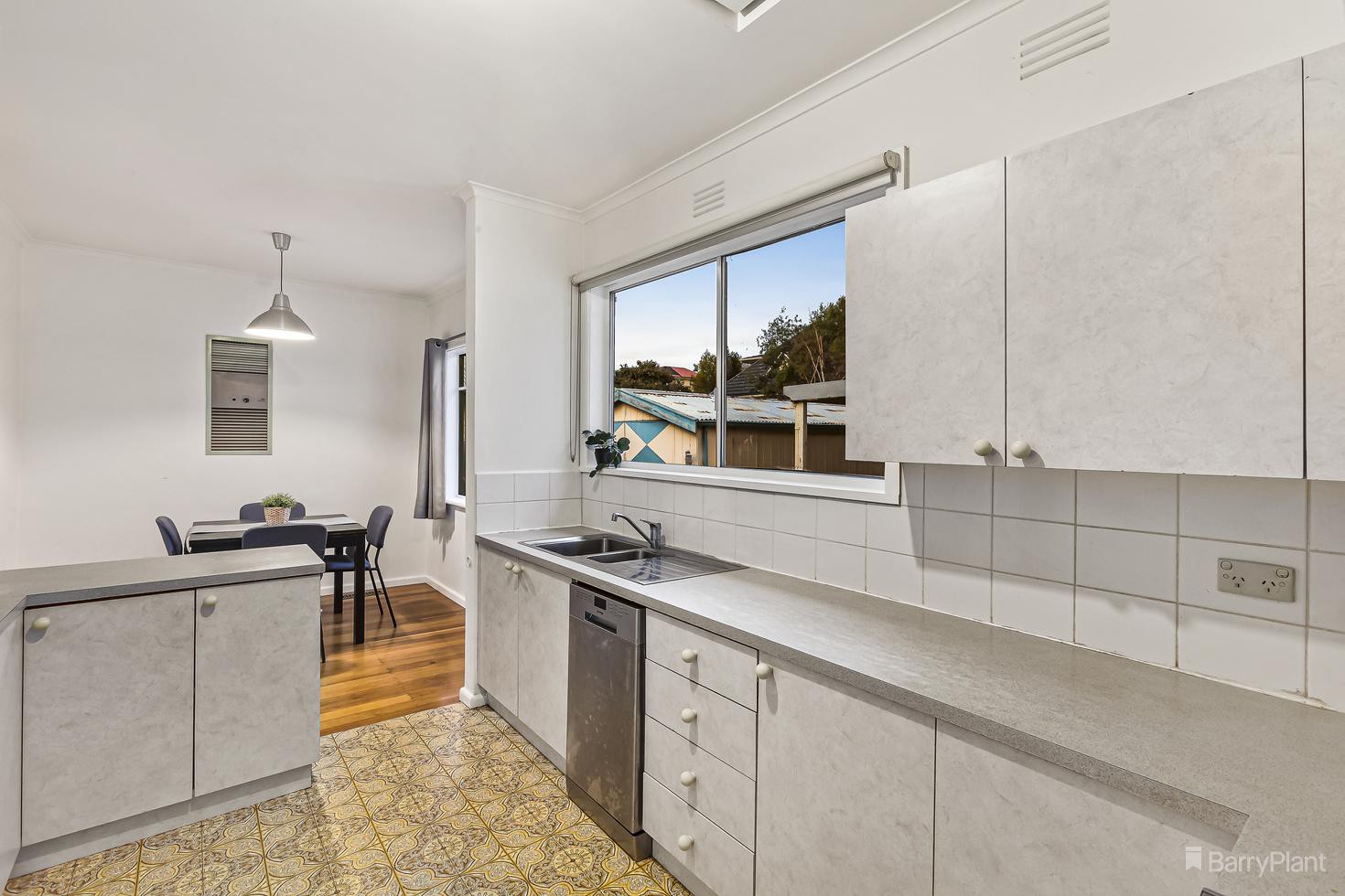 16 Meryl Street, Doncaster East, VIC 3109, Doncaster East - Thumbnail 3