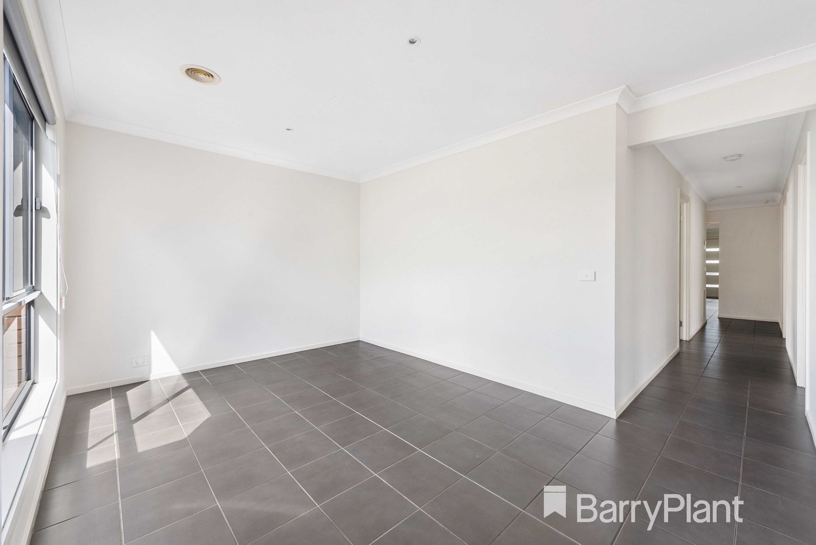 175 Riversdale  Drive, Tarneit, VIC 3029, Tarneit - Thumbnail 3