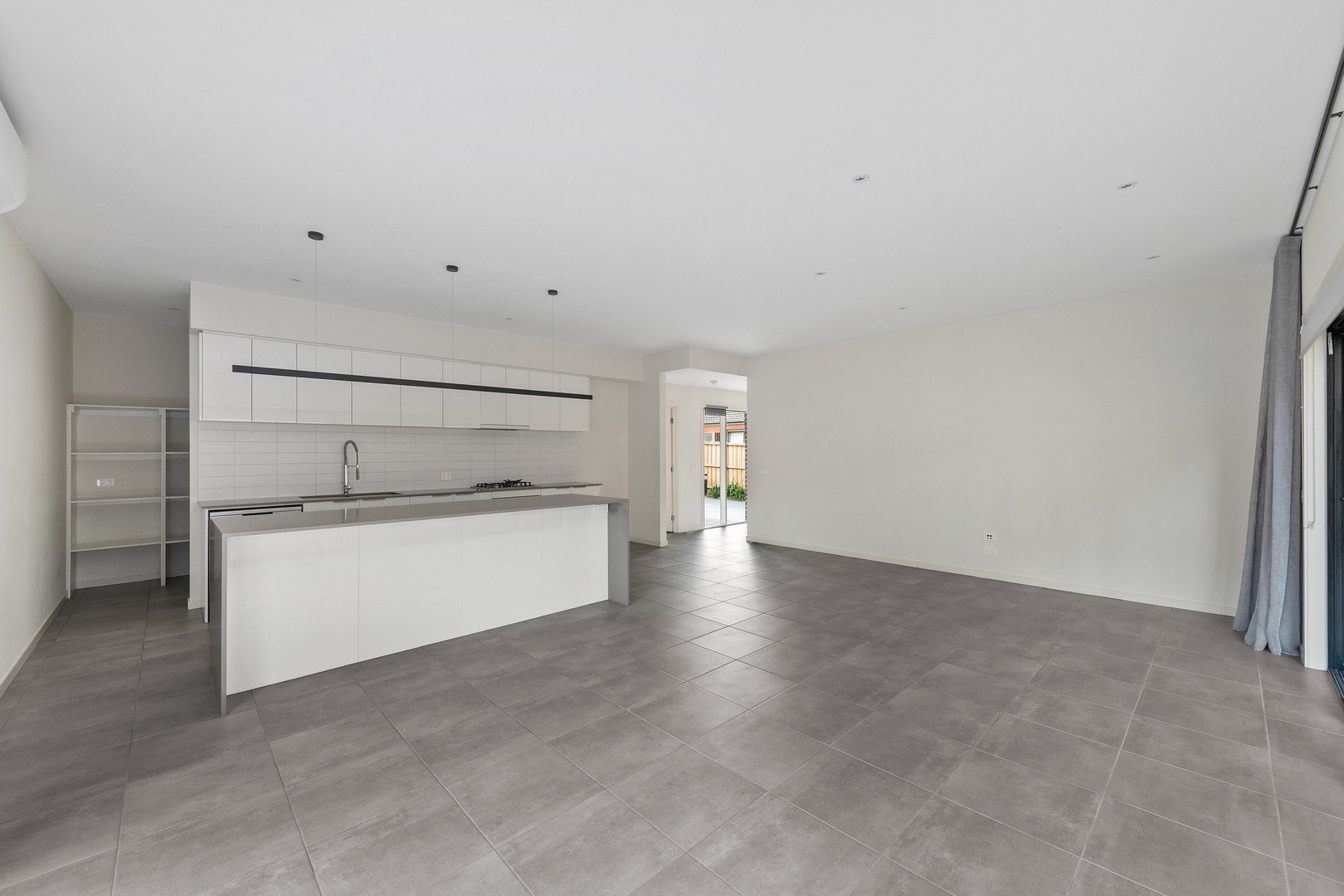2/110 Earlsfield DriveBerwick, VIC 3806, Berwick - Thumbnail 4
