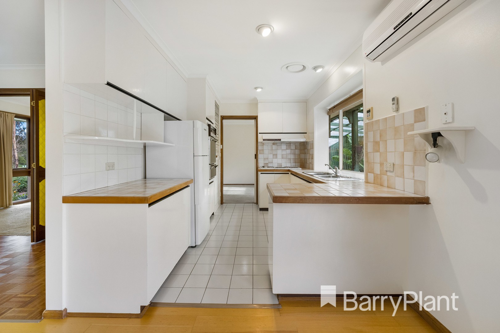 52 Golden AvenueWerribee, VIC 3030, Werribee - Thumbnail 4