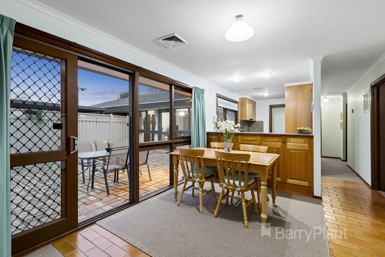 4 Iona CourtMacleod, VIC 3085, Macleod - Thumbnail 3