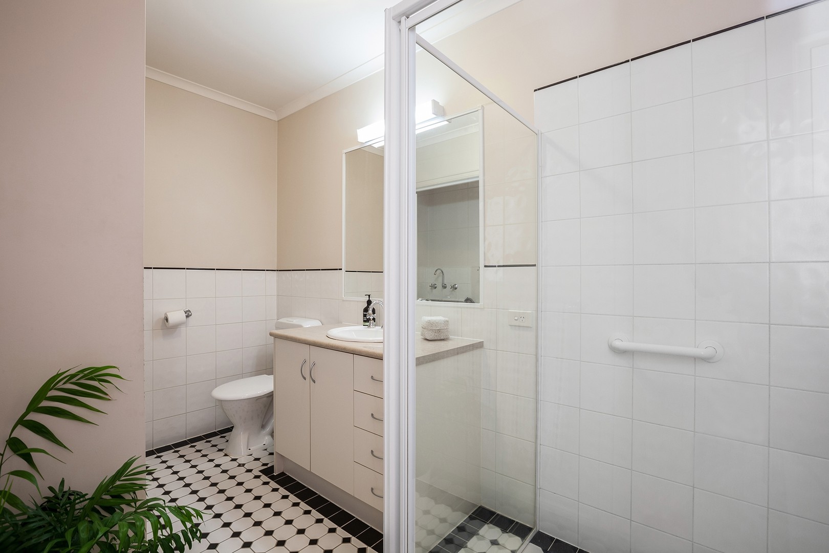 6/5 Kenilworth ParadeIvanhoe, VIC 3079, Ivanhoe - Thumbnail 5