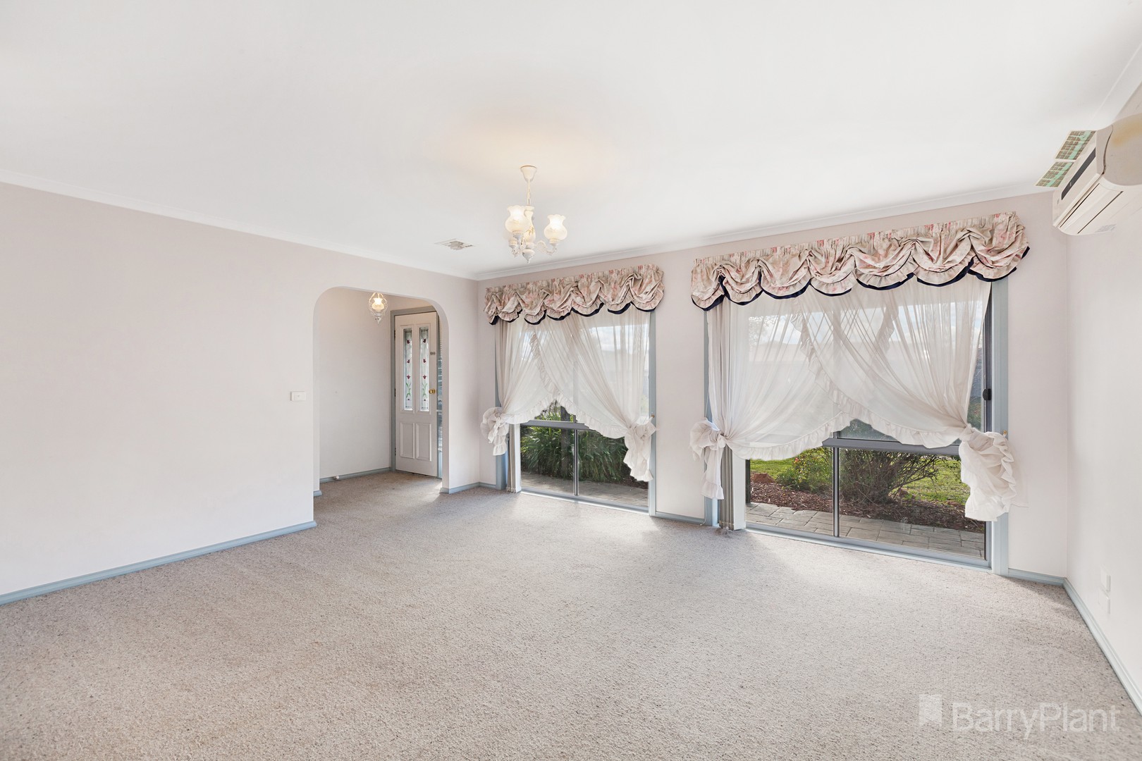 1 Pontisford Court, Kilmore, VIC 3764 - Thumbnail 2 - 28/07/2021