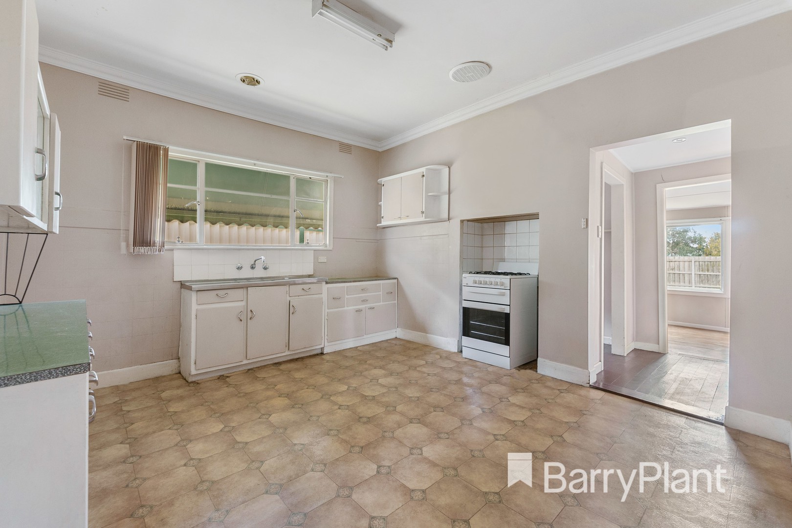3 Ross StreetSt Albans, VIC 3021, St Albans - Thumbnail 5